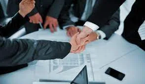 Como funciona o processo de investigação empresarial e o que você pode esperar!