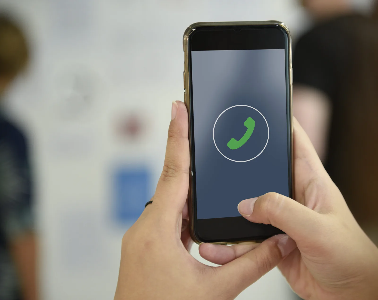 Está pensando em clonar algum WhatsApp? Pare agora, você está prestes a cometer um crime!